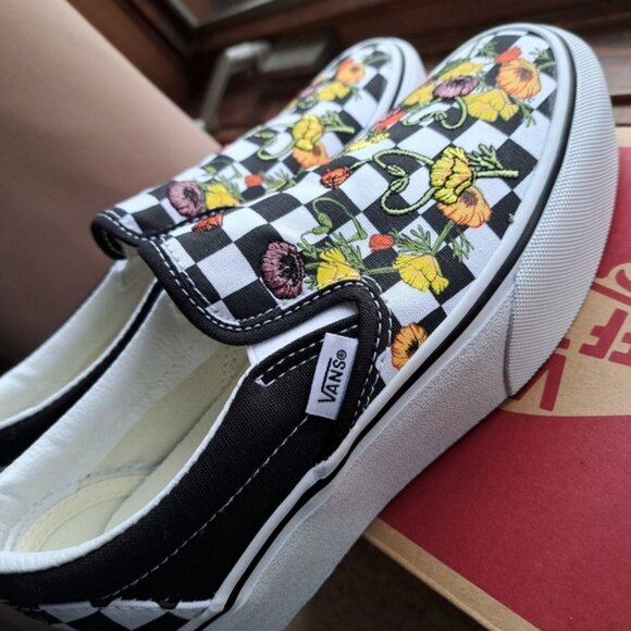 Vans Classic Slip-On Platform Women 5 Embroidered Poppy Checkerboard - Picture 2 of 7